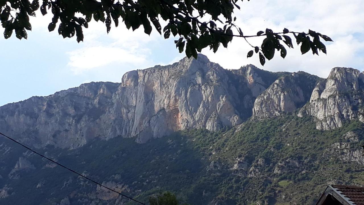 La Sereine Pech Buitenkant foto