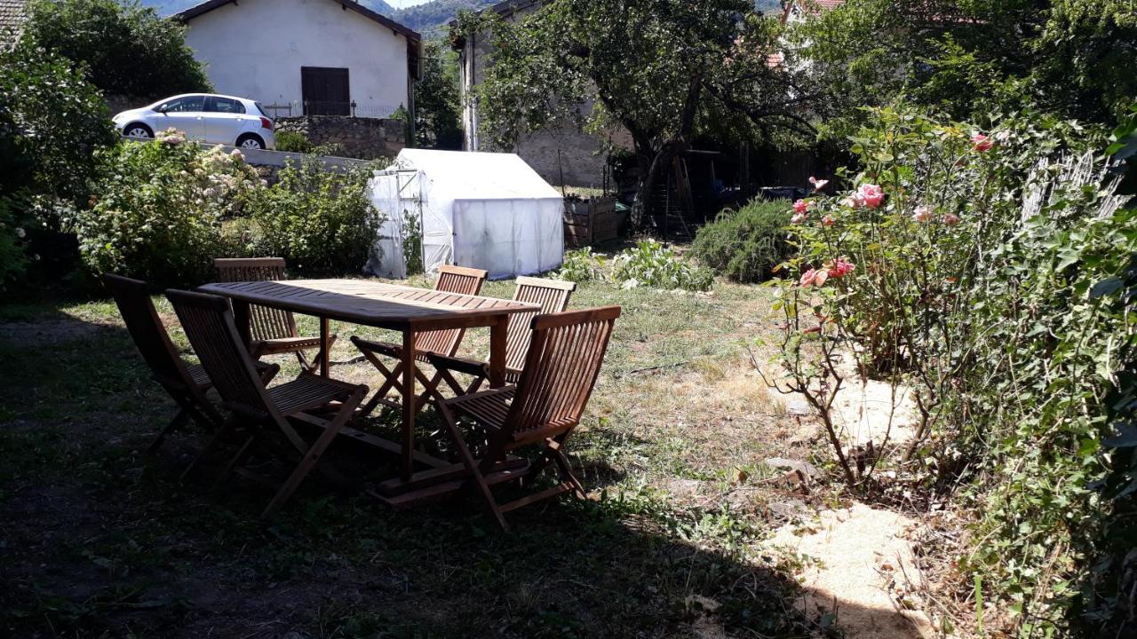 La Sereine Pech Buitenkant foto